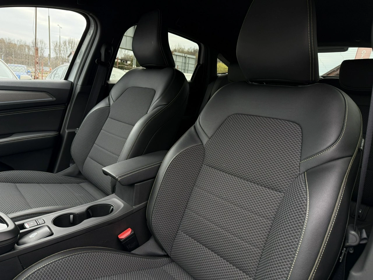 Renault Arkana - Zdjęcie 10