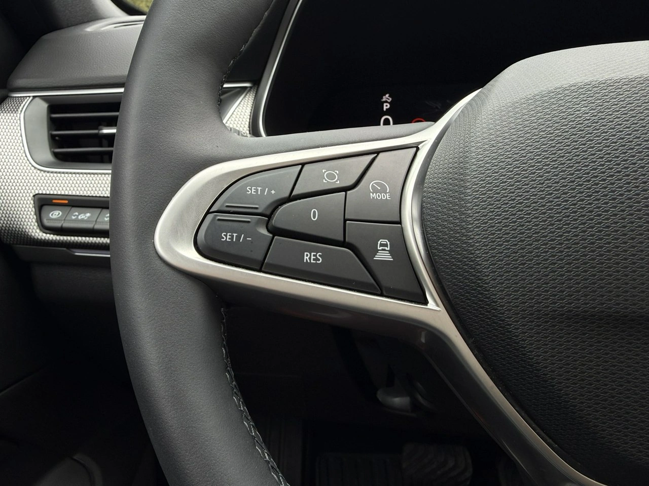 Renault Arkana - Zdjęcie 17