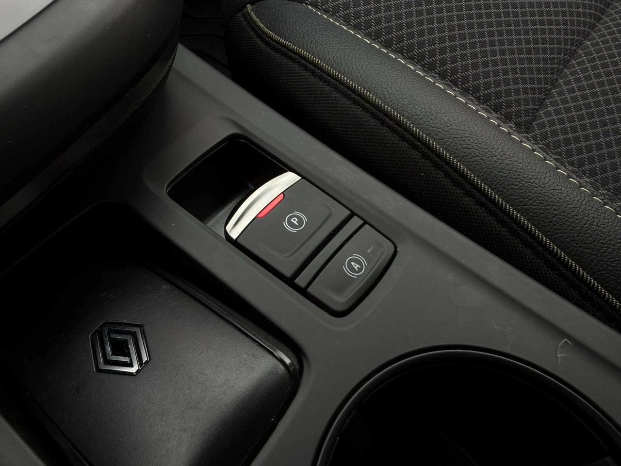 Renault Arkana - Zdjęcie 36