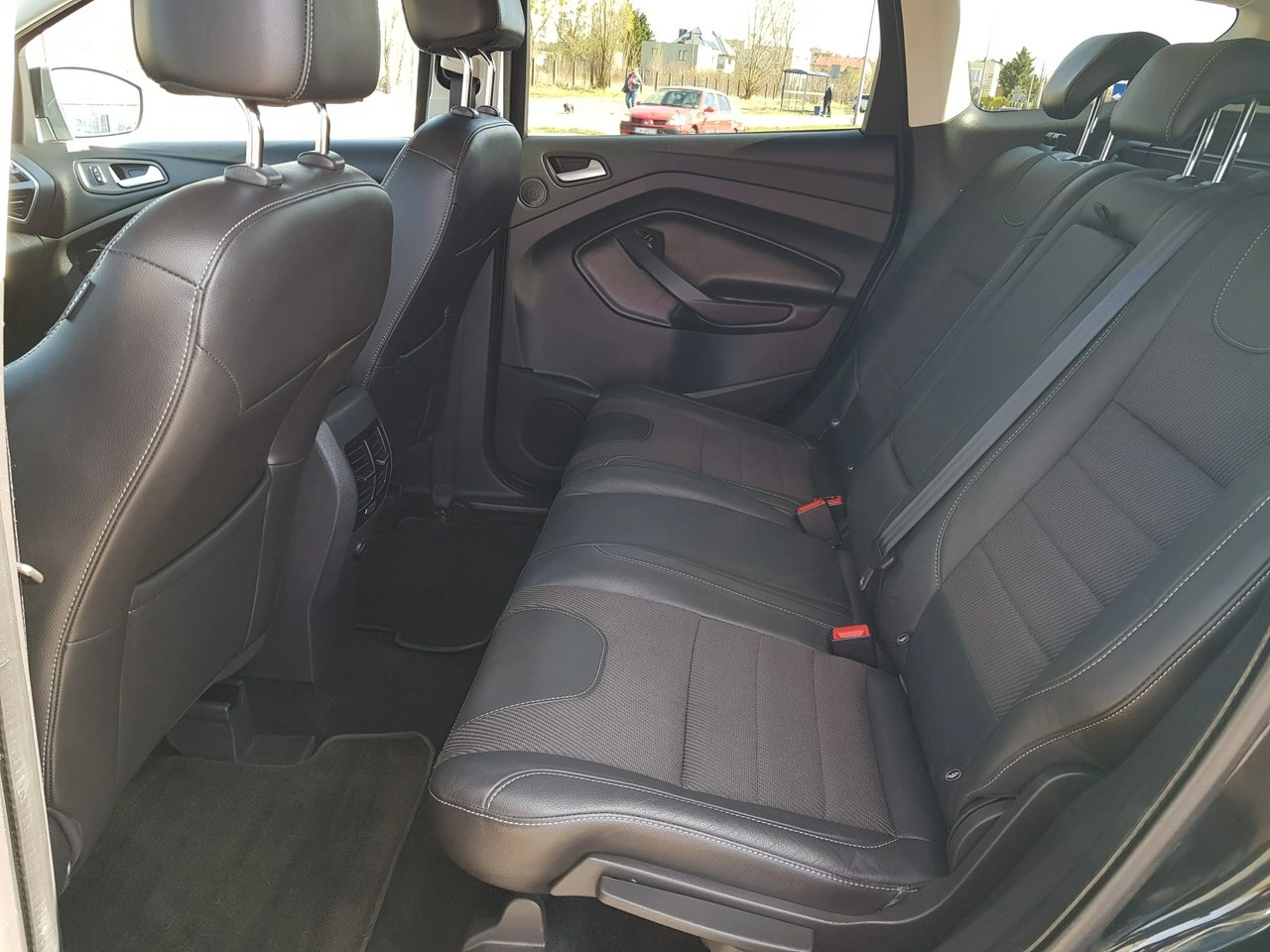 Ford Kuga - Zdjęcie 9