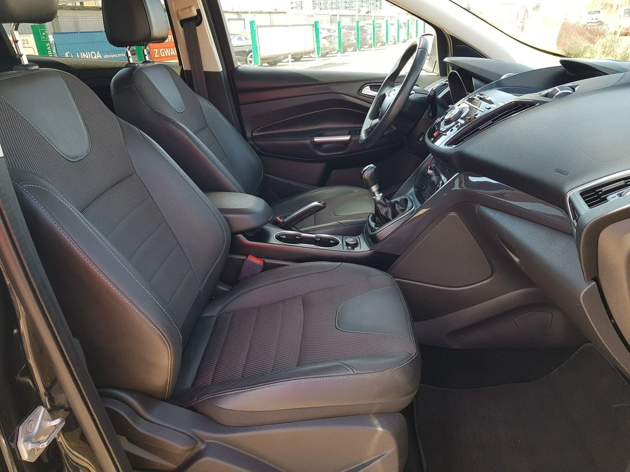 Ford Kuga - Zdjęcie 15