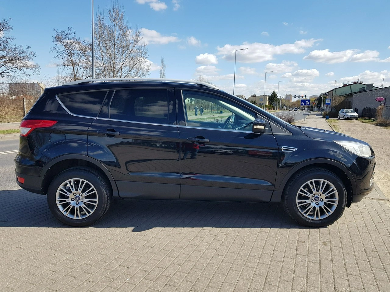 Ford Kuga - Zdjęcie 3