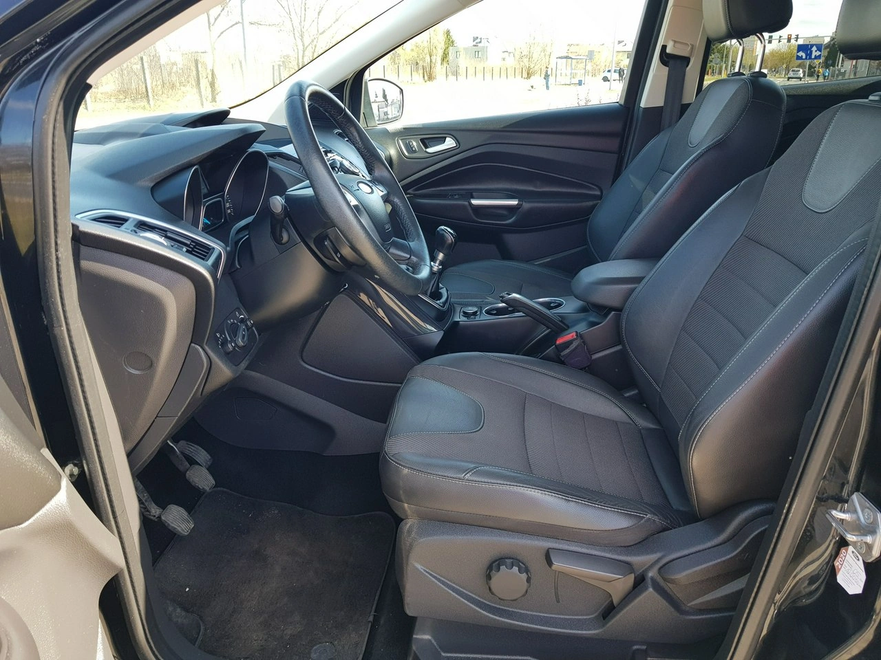 Ford Kuga - Zdjęcie 7