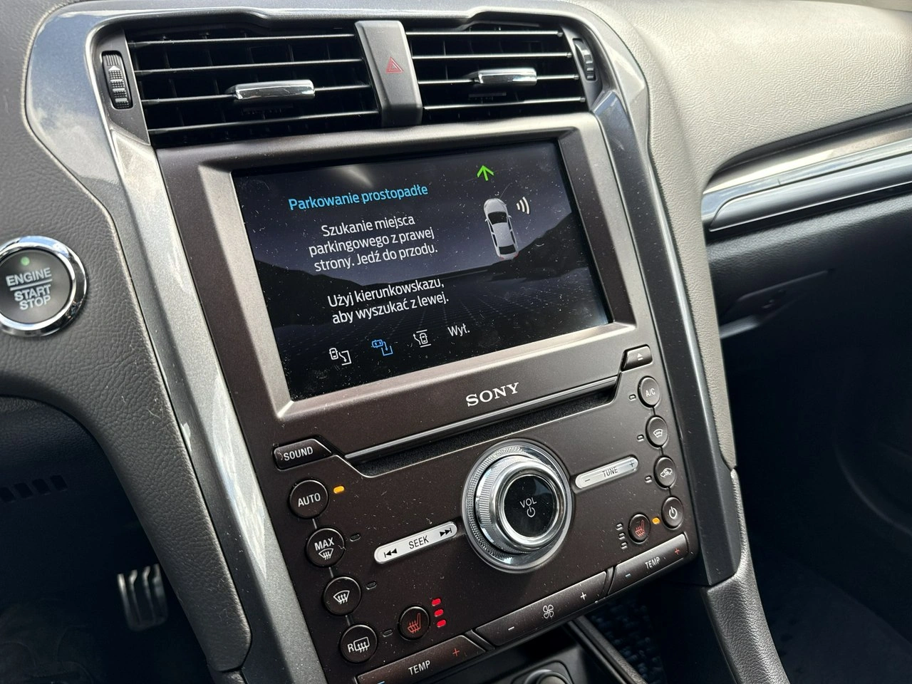 Ford Mondeo - Zdjęcie 23