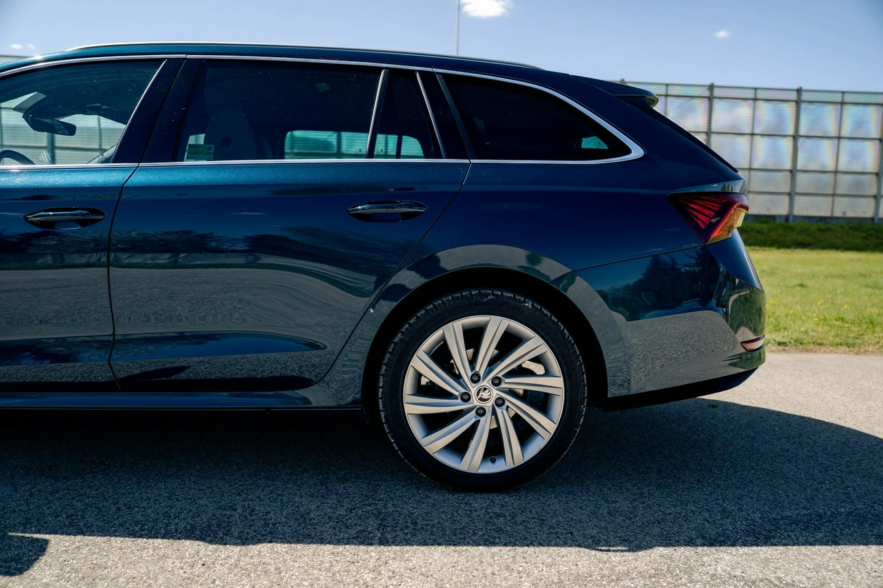 Skoda Octavia - Zdjęcie 11