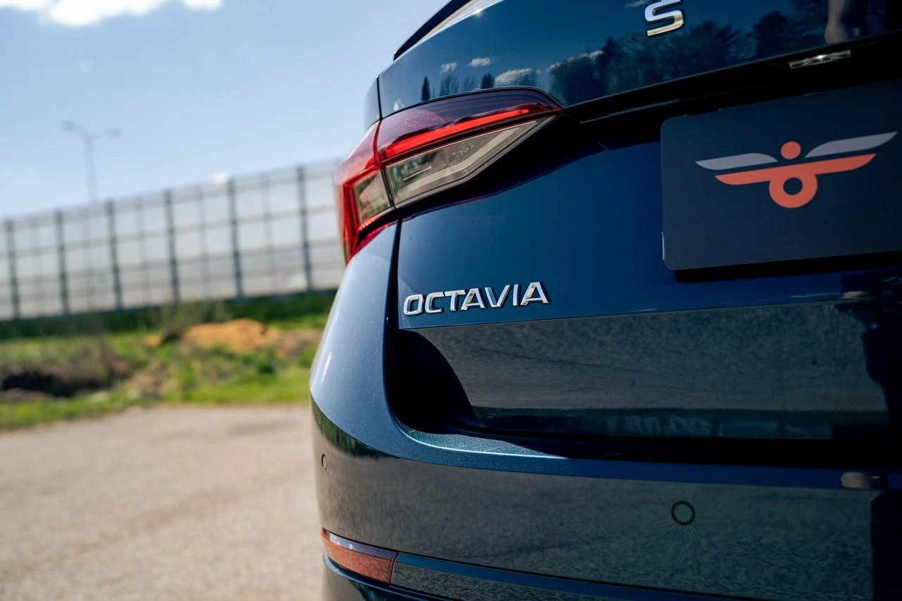 Skoda Octavia - Zdjęcie 12