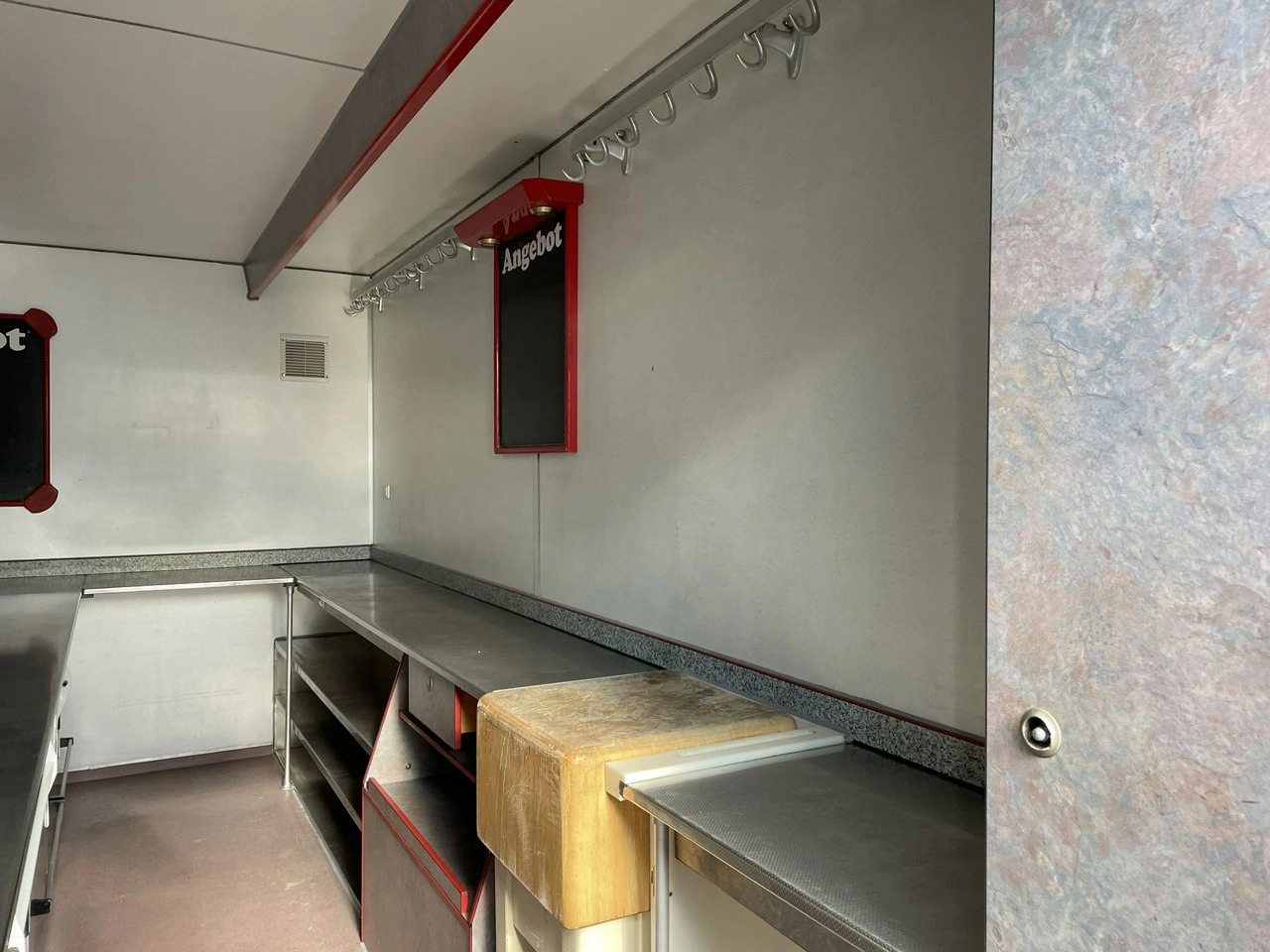 Inna inny - Główne zdjęcie