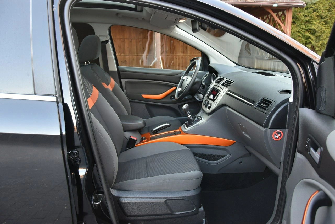 Ford Kuga - Zdjęcie 10