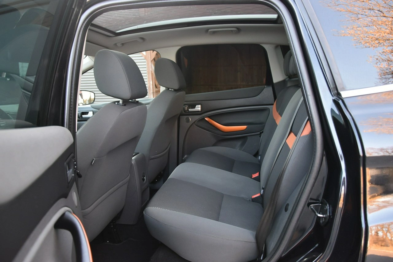 Ford Kuga - Zdjęcie 13