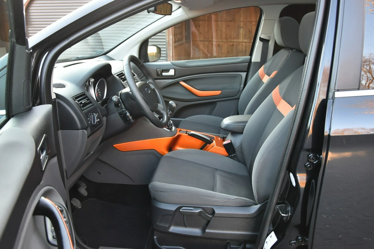 Ford Kuga - Zdjęcie 15