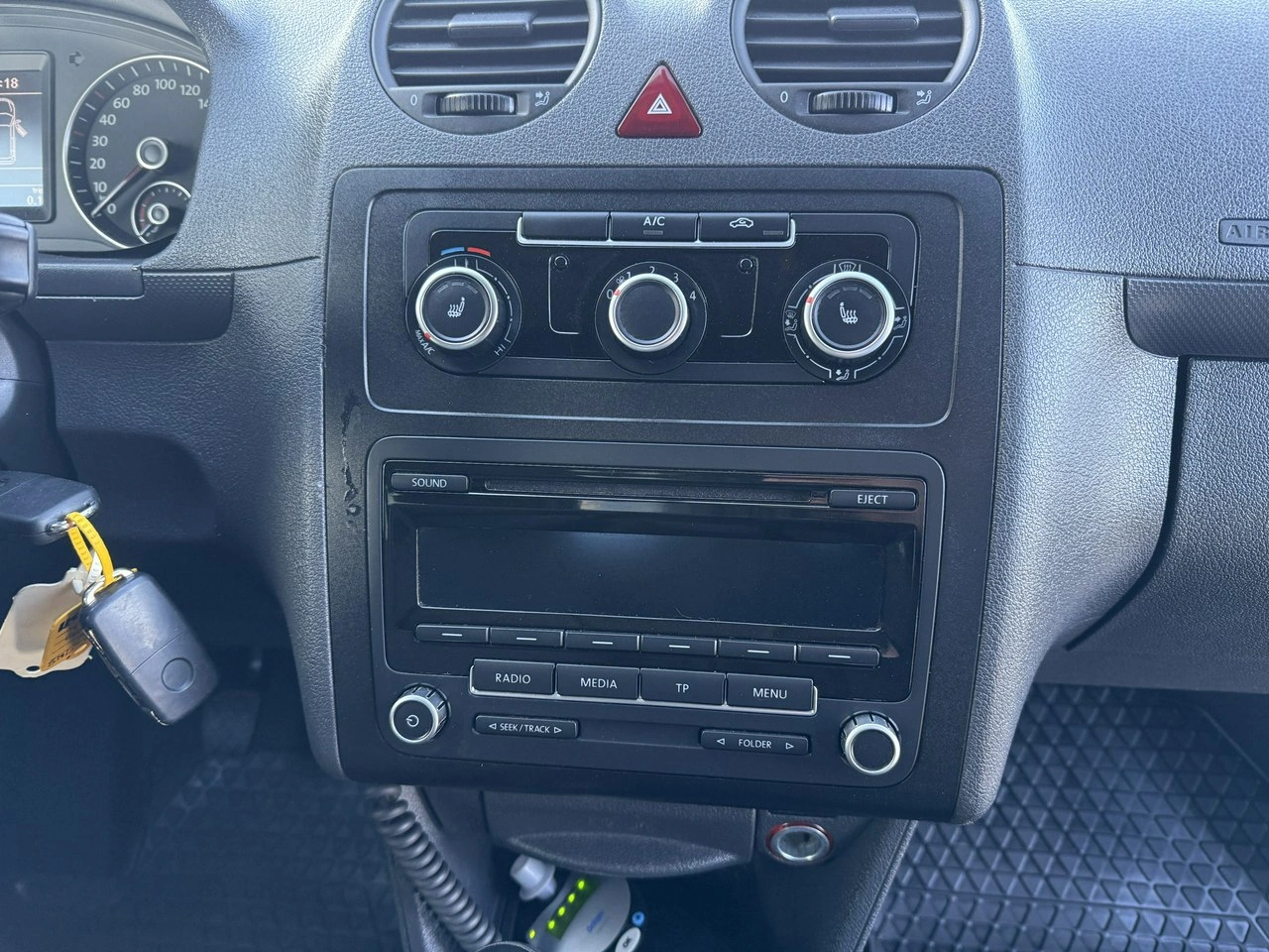 Volkswagen Caddy - Zdjęcie 12