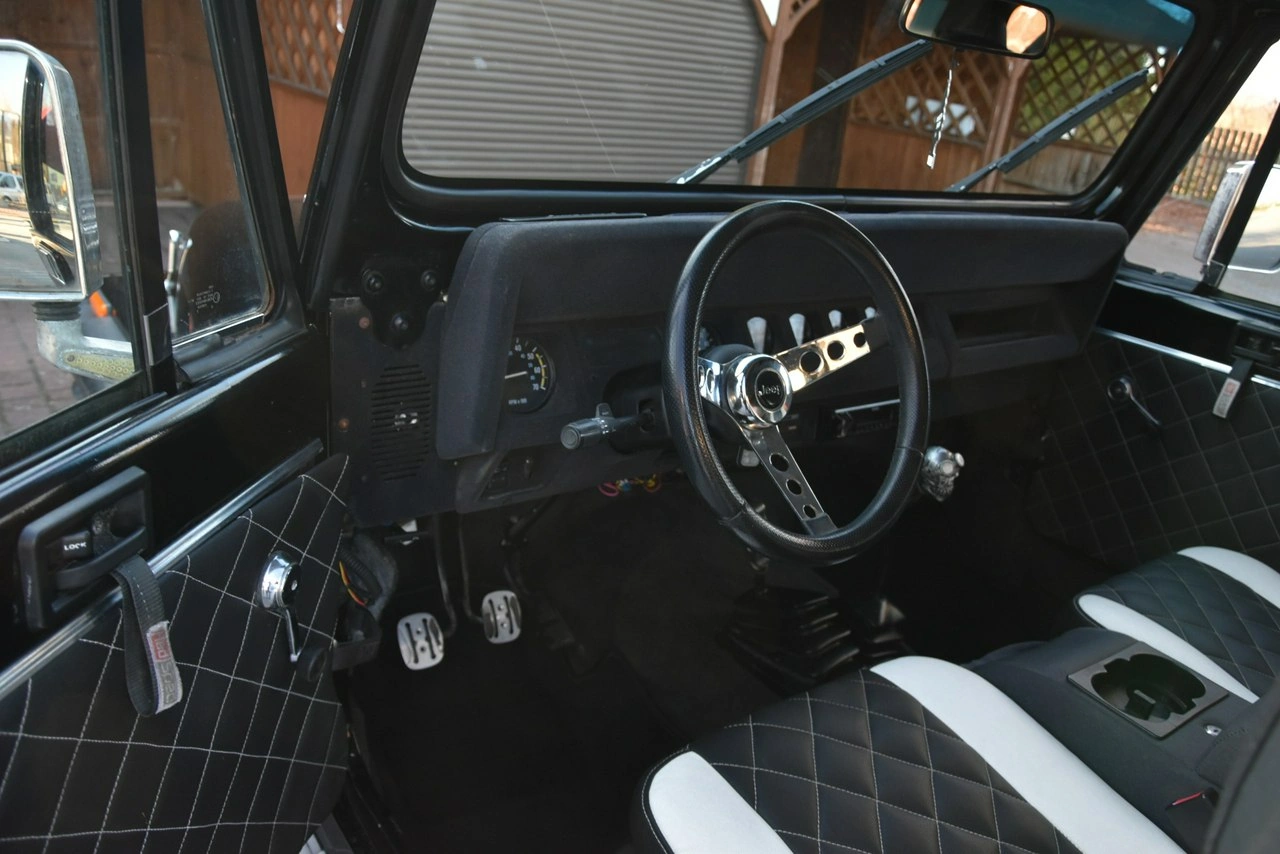 Jeep Wrangler - Zdjęcie 12