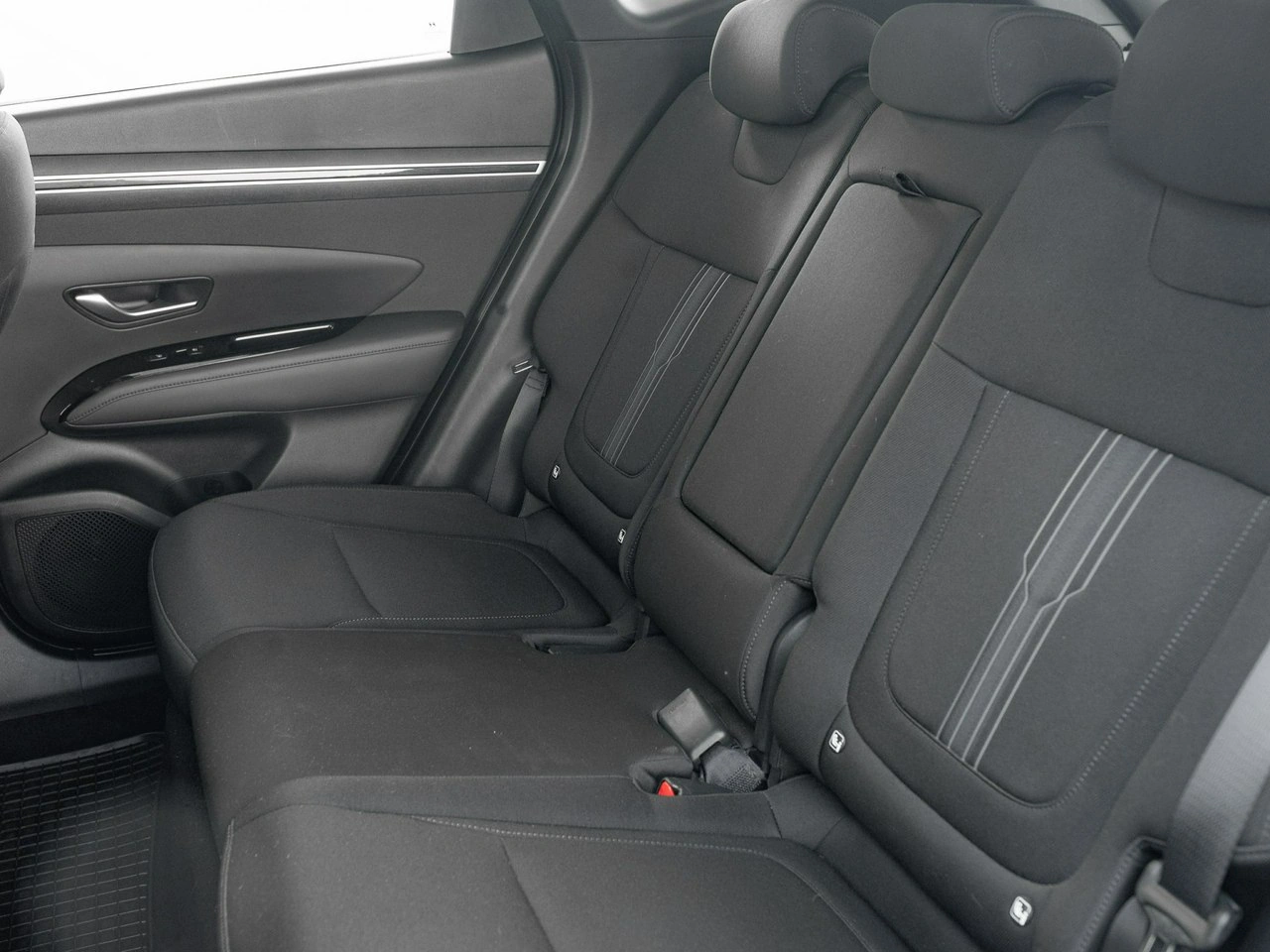 Hyundai Tucson - Zdjęcie 24