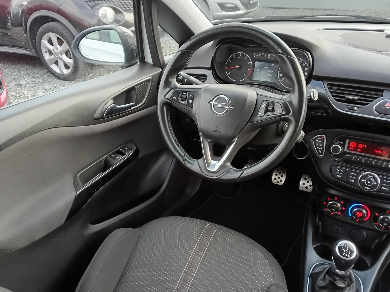 Opel Corsa - Zdjęcie 10