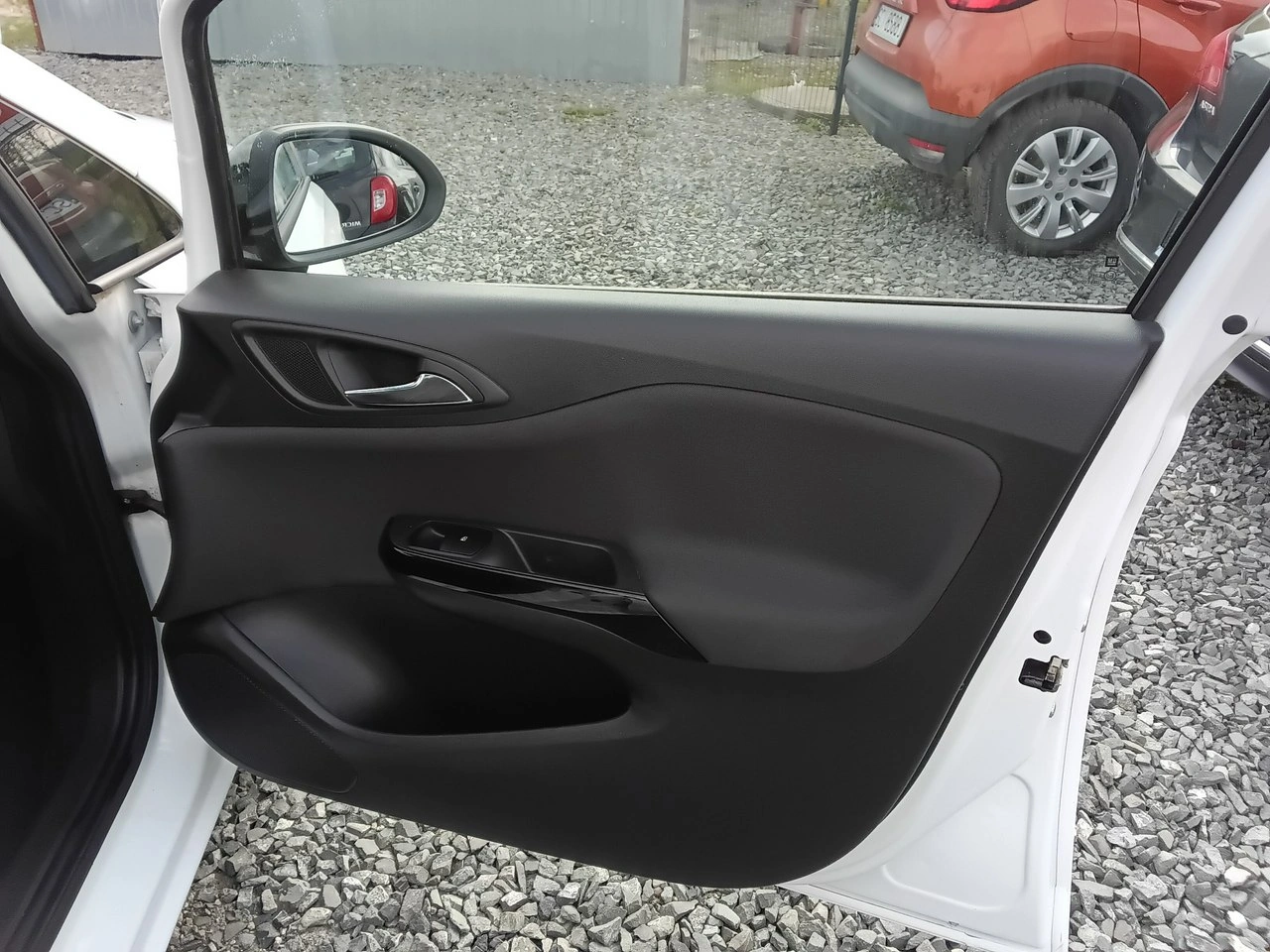 Opel Corsa - Zdjęcie 27