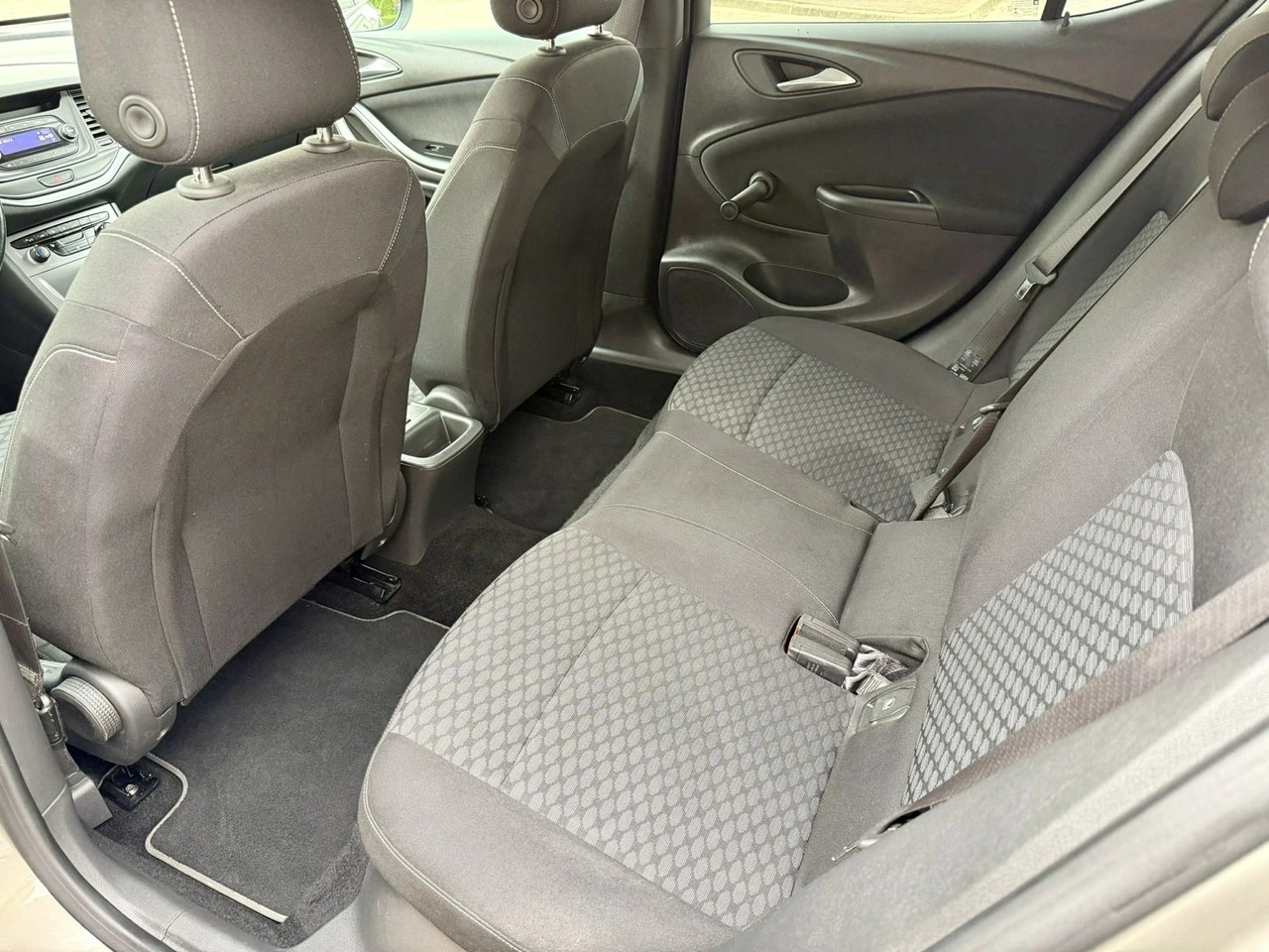 Opel Astra - Zdjęcie 6