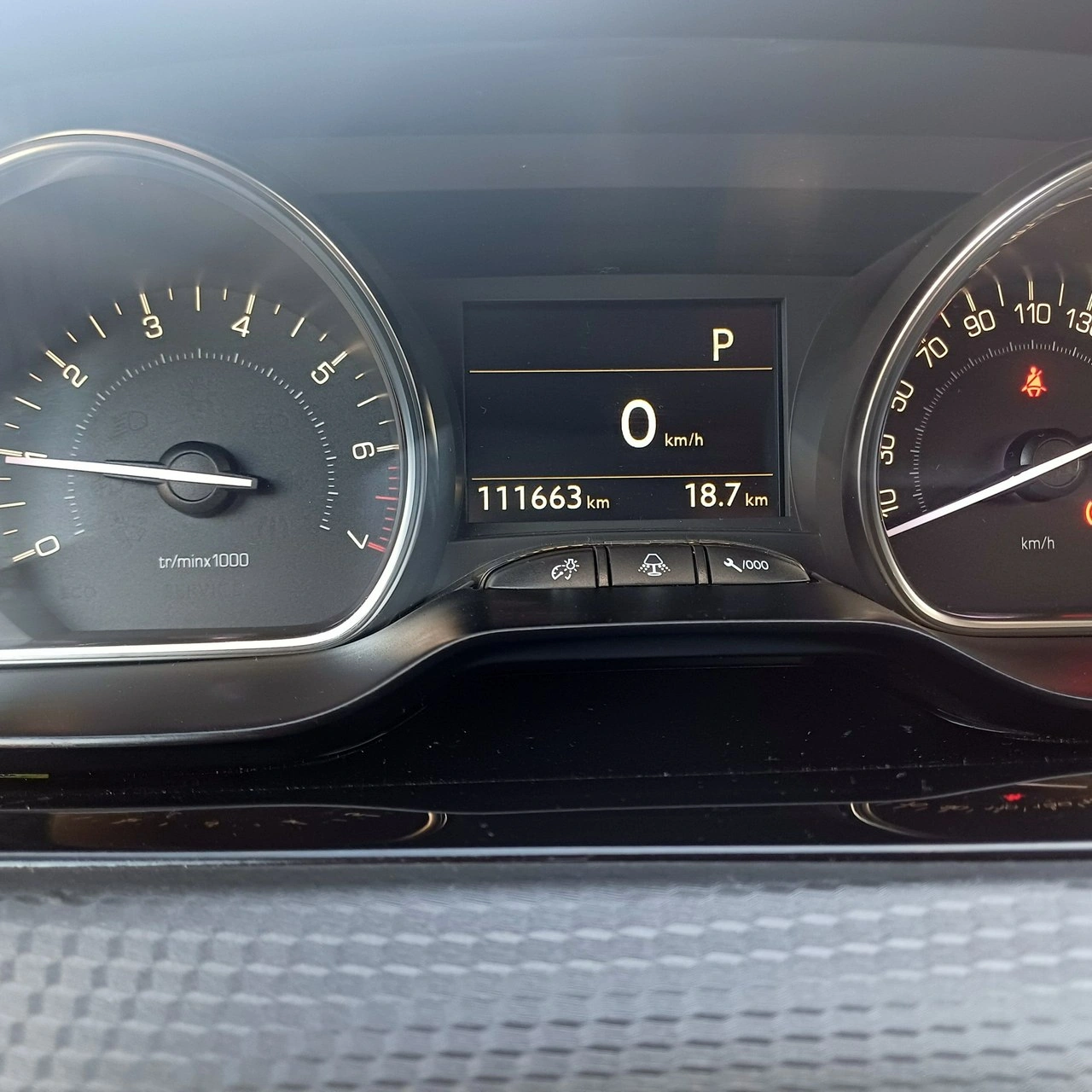 Peugeot 2008 - Zdjęcie 12