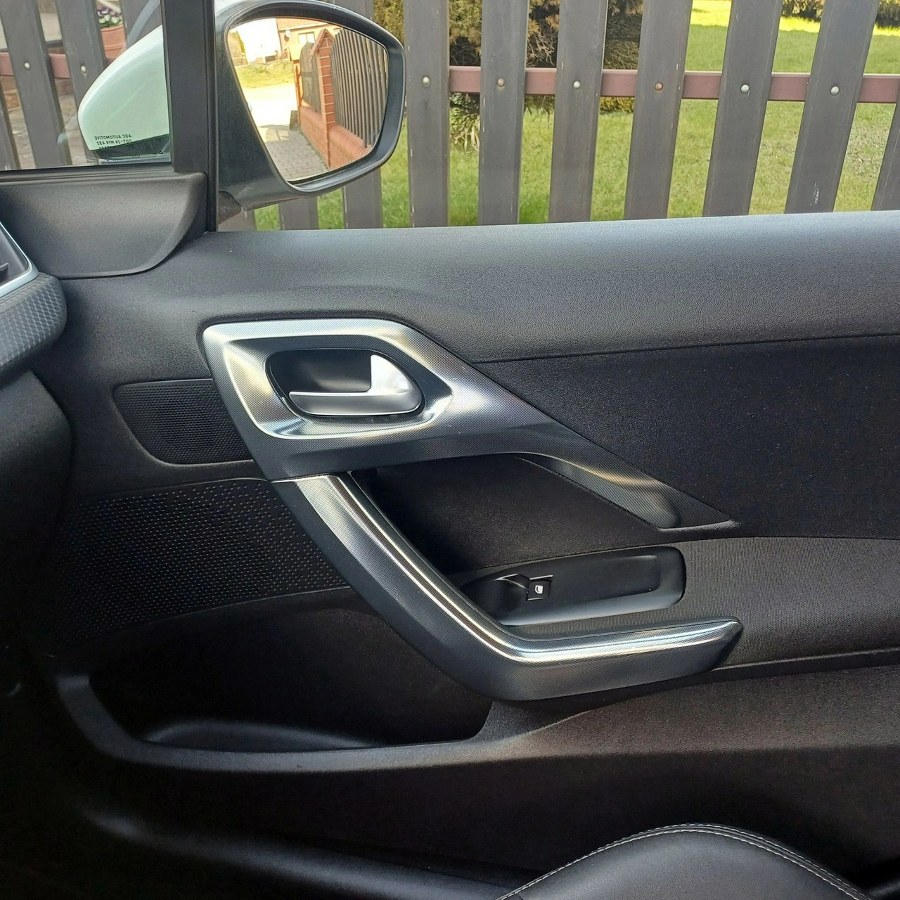 Peugeot 2008 - Zdjęcie 22