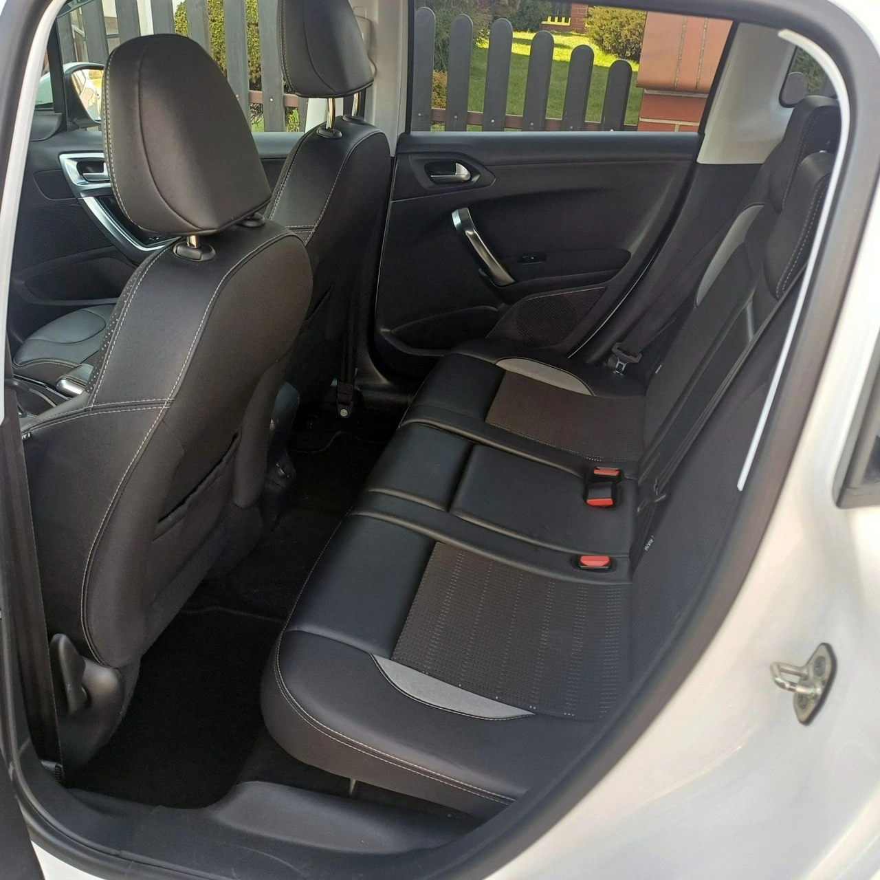 Peugeot 2008 - Zdjęcie 6