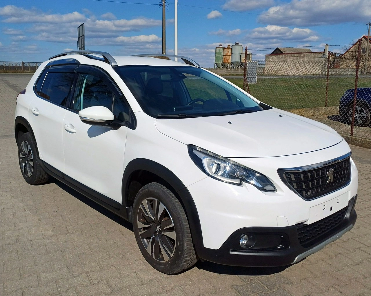 Peugeot 2008 - Główne zdjęcie