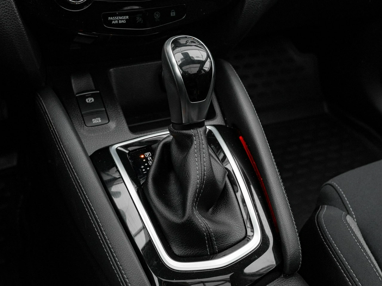 Nissan Qashqai - Zdjęcie 17