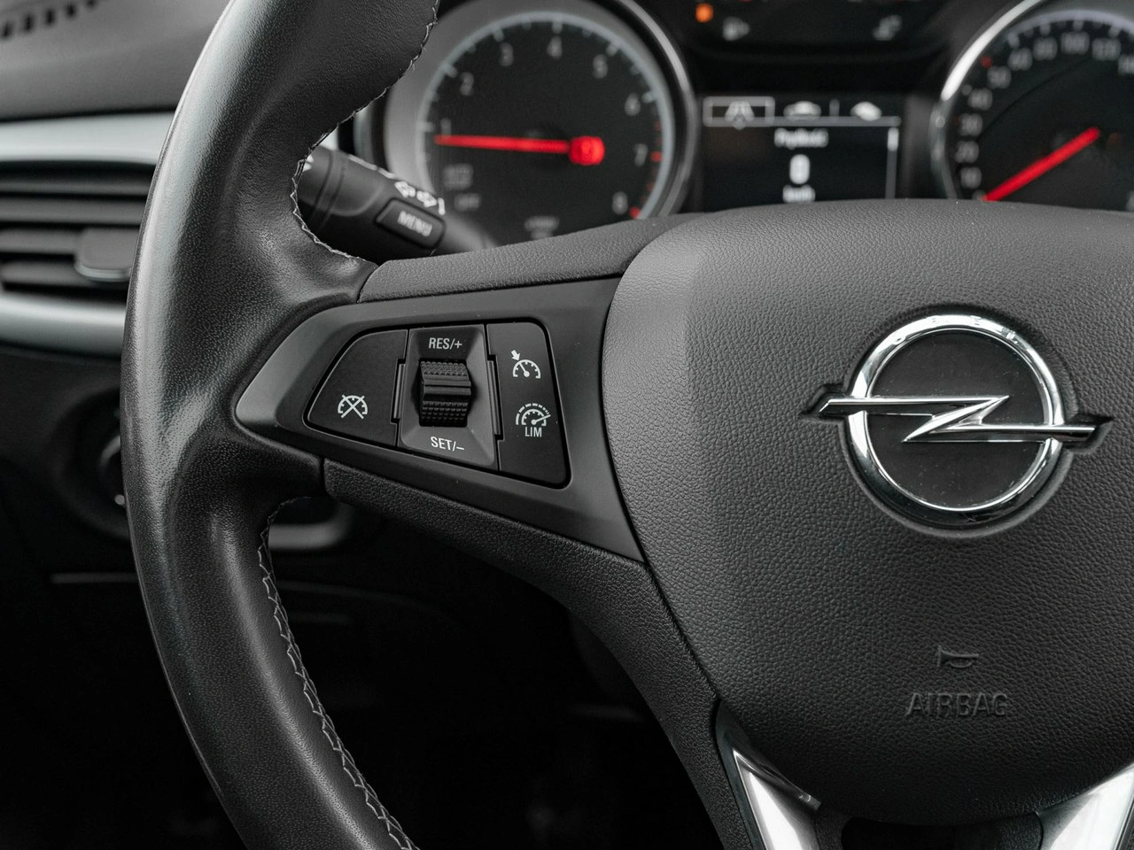 Opel Astra - Zdjęcie 13