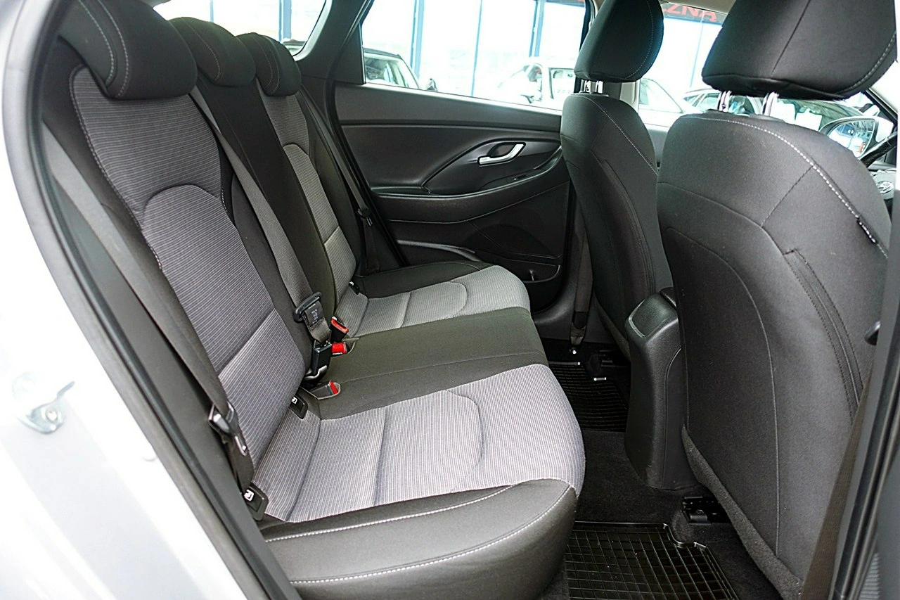 Hyundai i30 - Zdjęcie 11