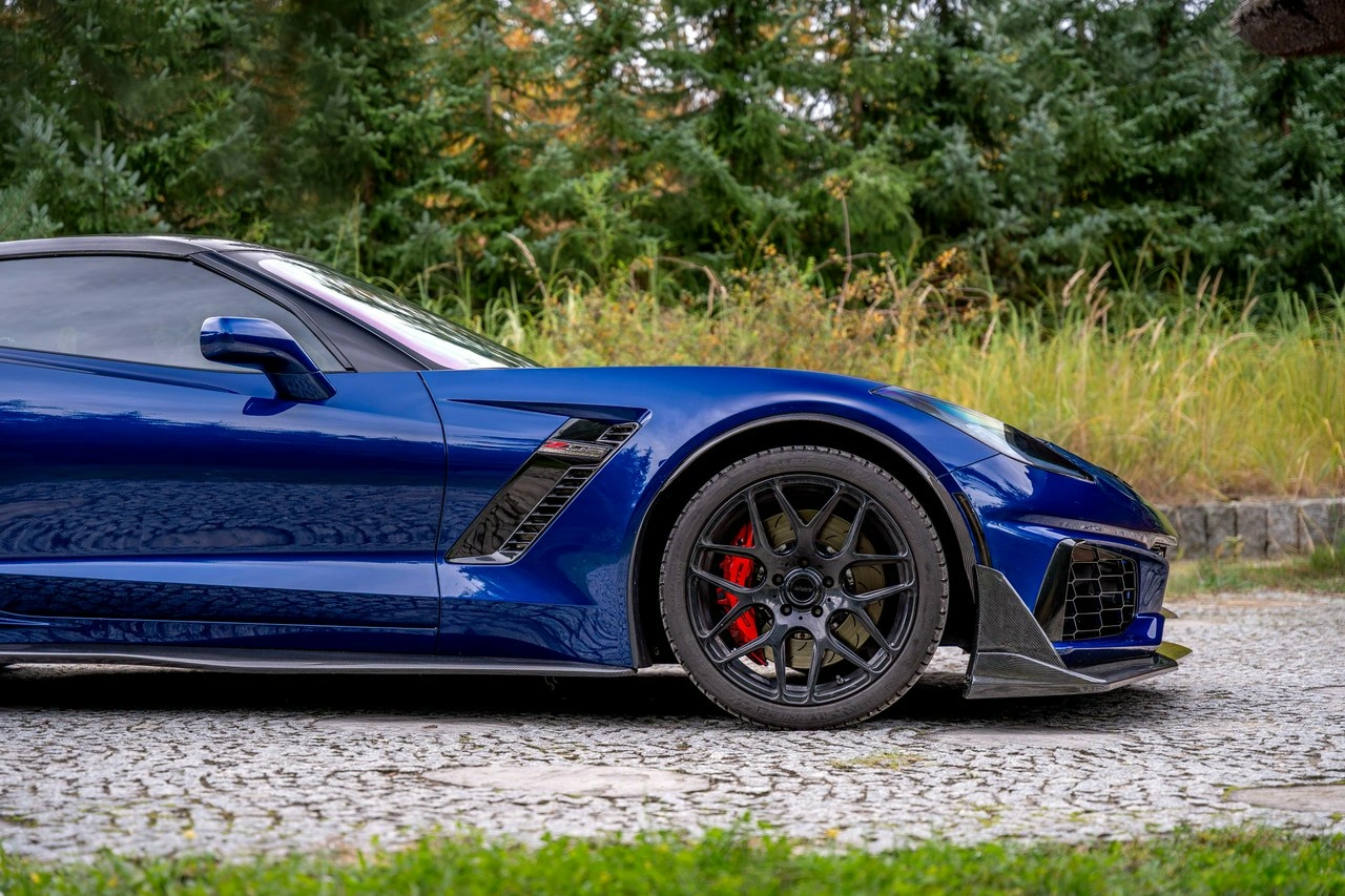 Chevrolet Corvette - Zdjęcie 17