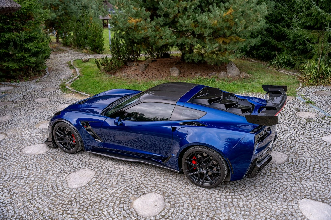 Chevrolet Corvette - Zdjęcie 25