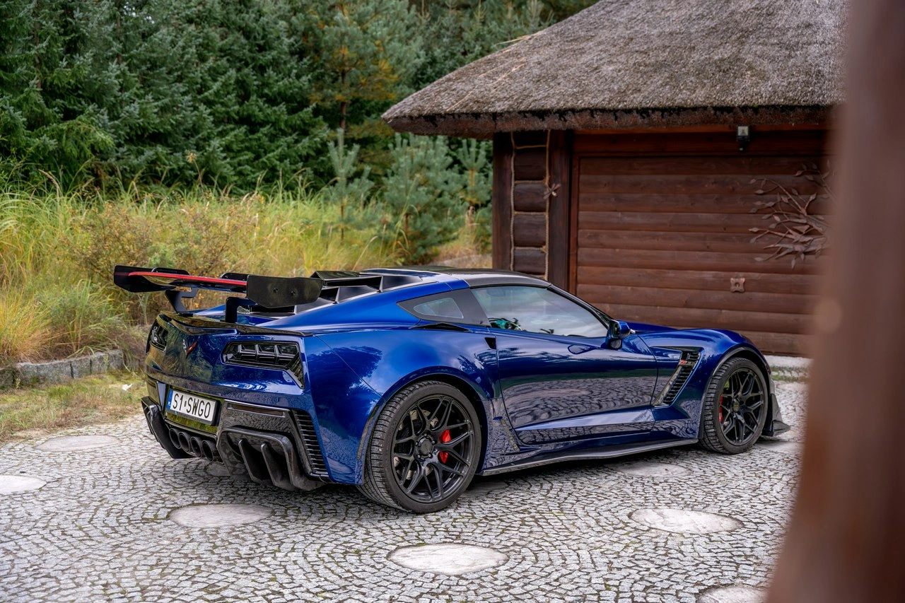 Chevrolet Corvette - Zdjęcie 26