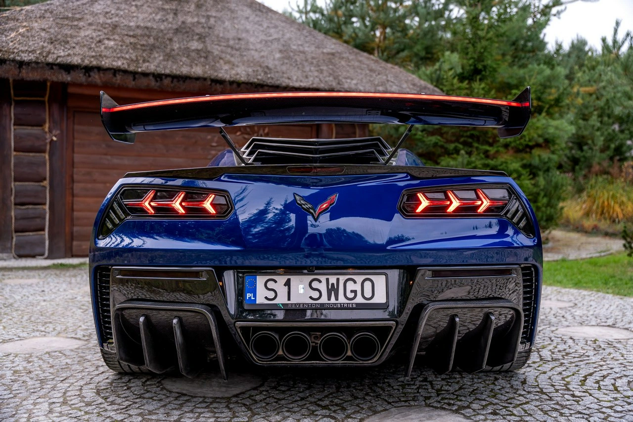 Chevrolet Corvette - Zdjęcie 37