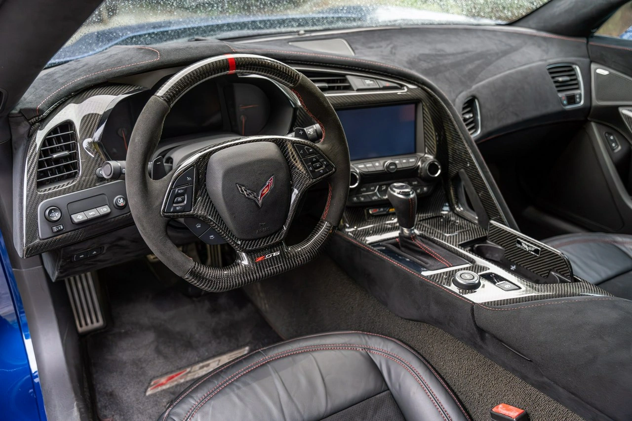 Chevrolet Corvette - Zdjęcie 40