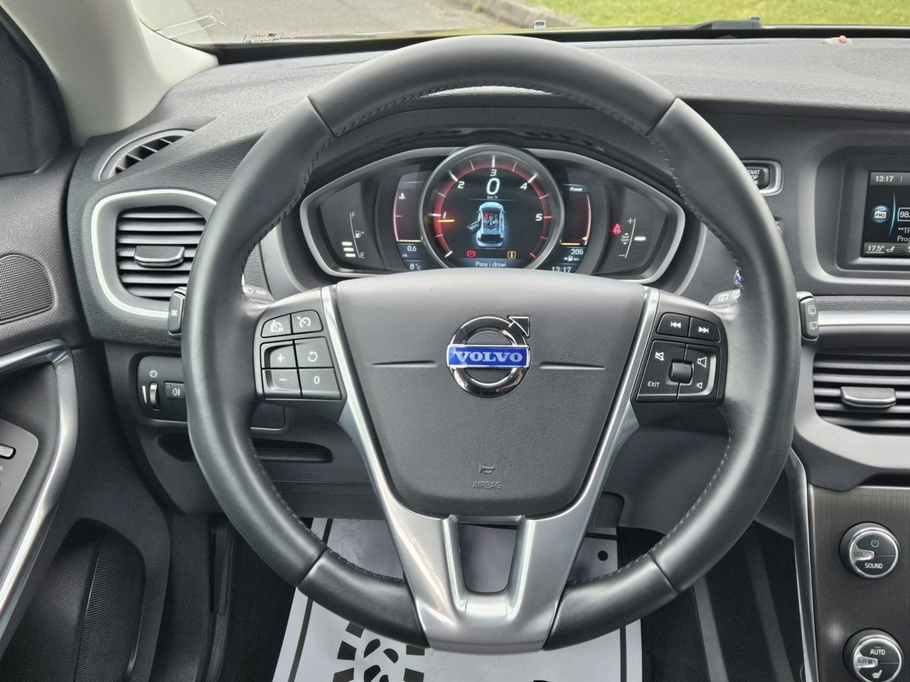 Volvo V40 Cross Country - Zdjęcie 12