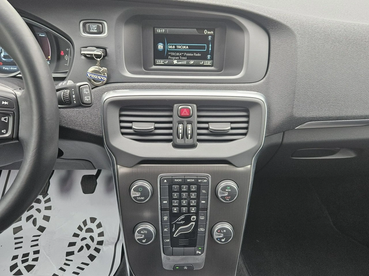 Volvo V40 Cross Country - Zdjęcie 13