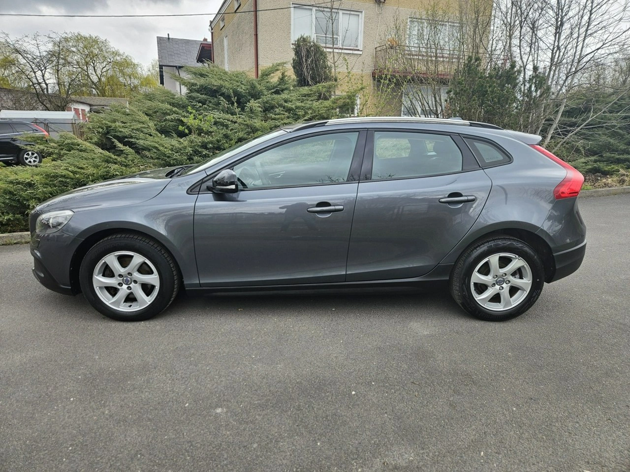 Volvo V40 Cross Country - Zdjęcie 2