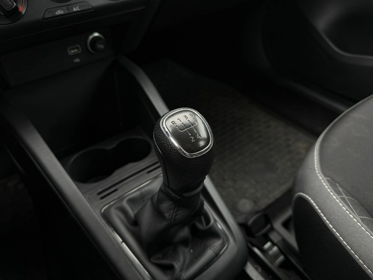 Skoda Fabia - Zdjęcie 11