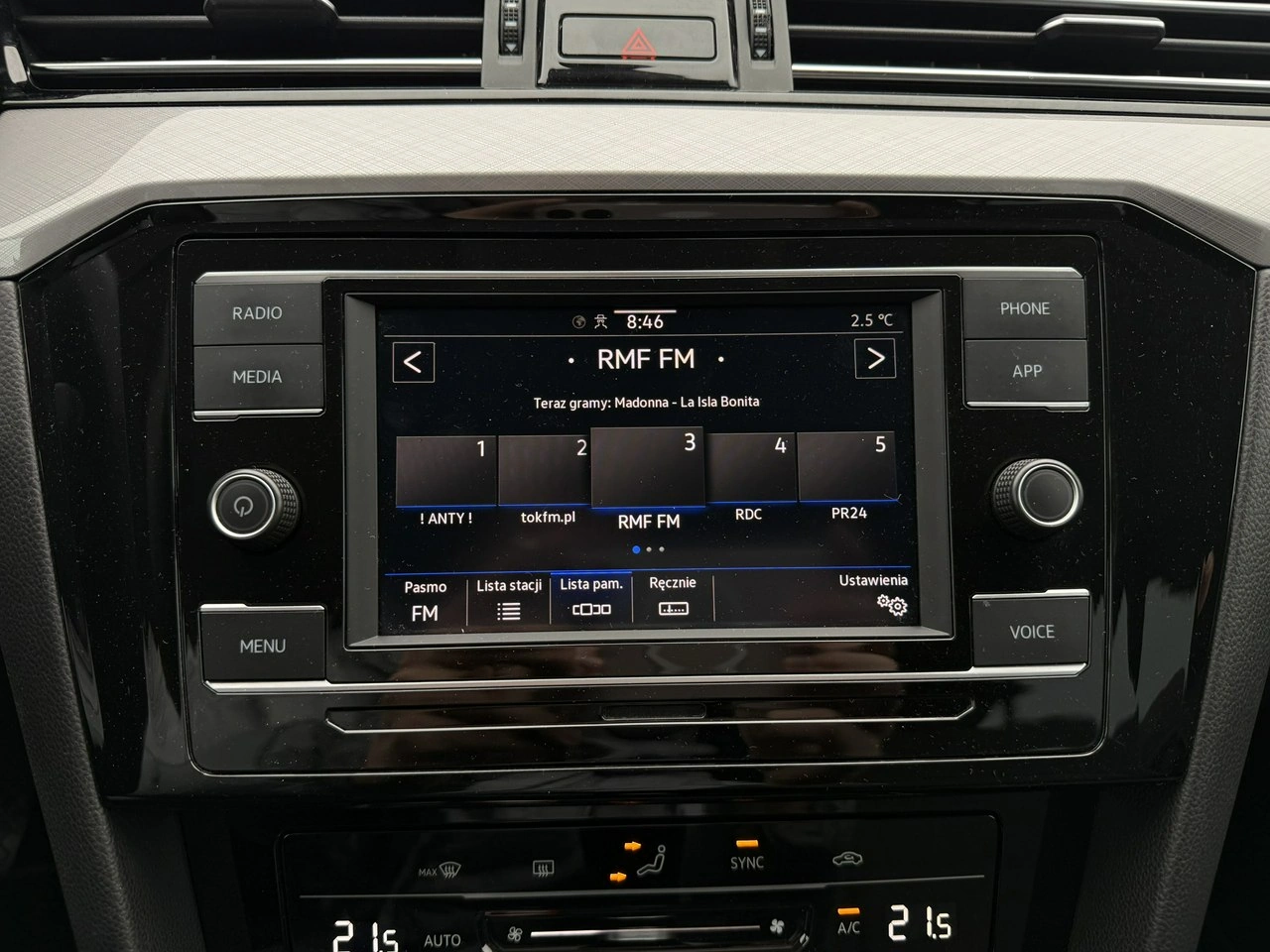 Volkswagen Passat - Zdjęcie 10