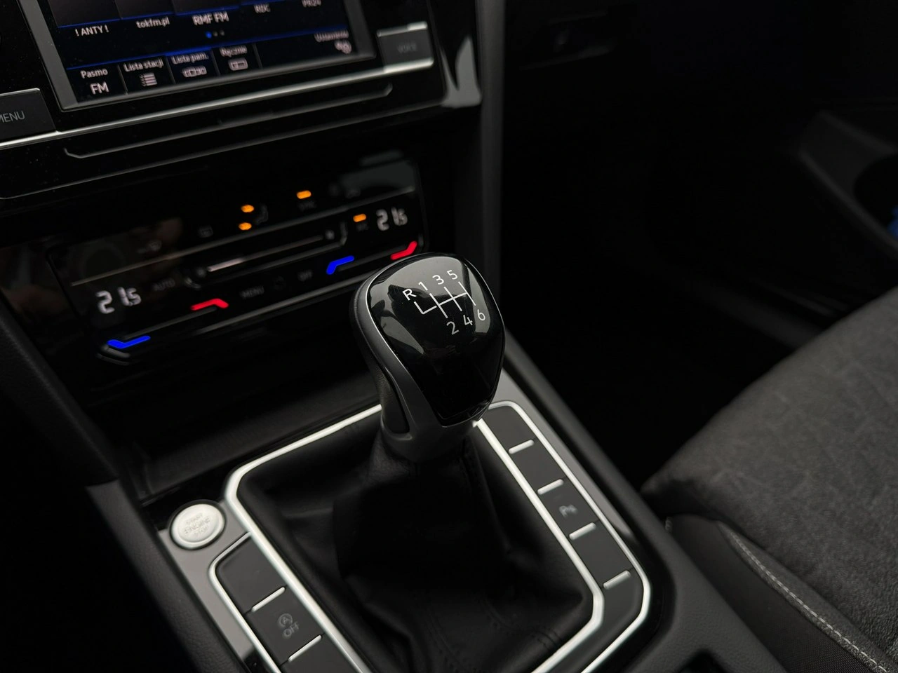 Volkswagen Passat - Zdjęcie 12