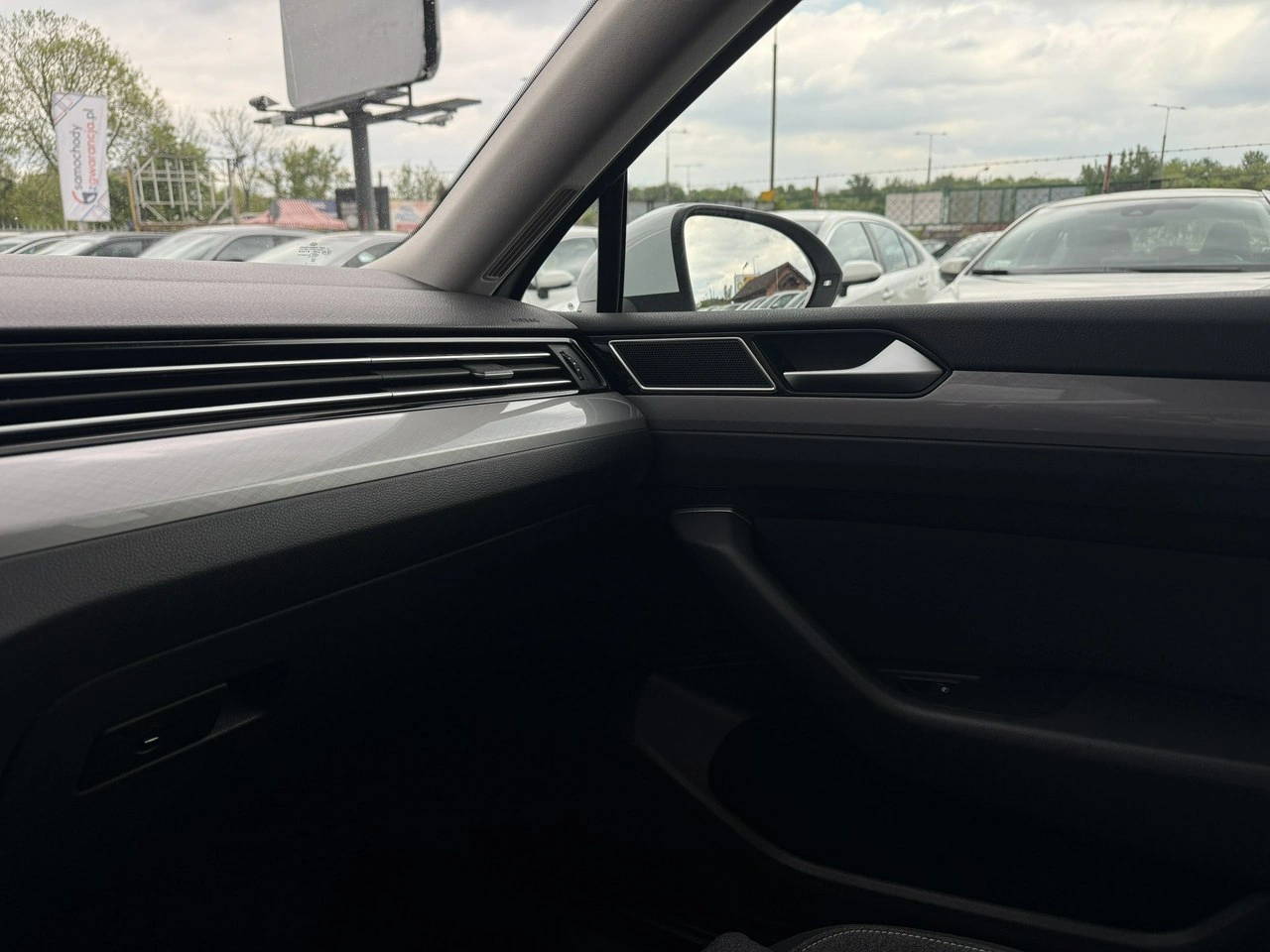 Volkswagen Passat - Zdjęcie 29
