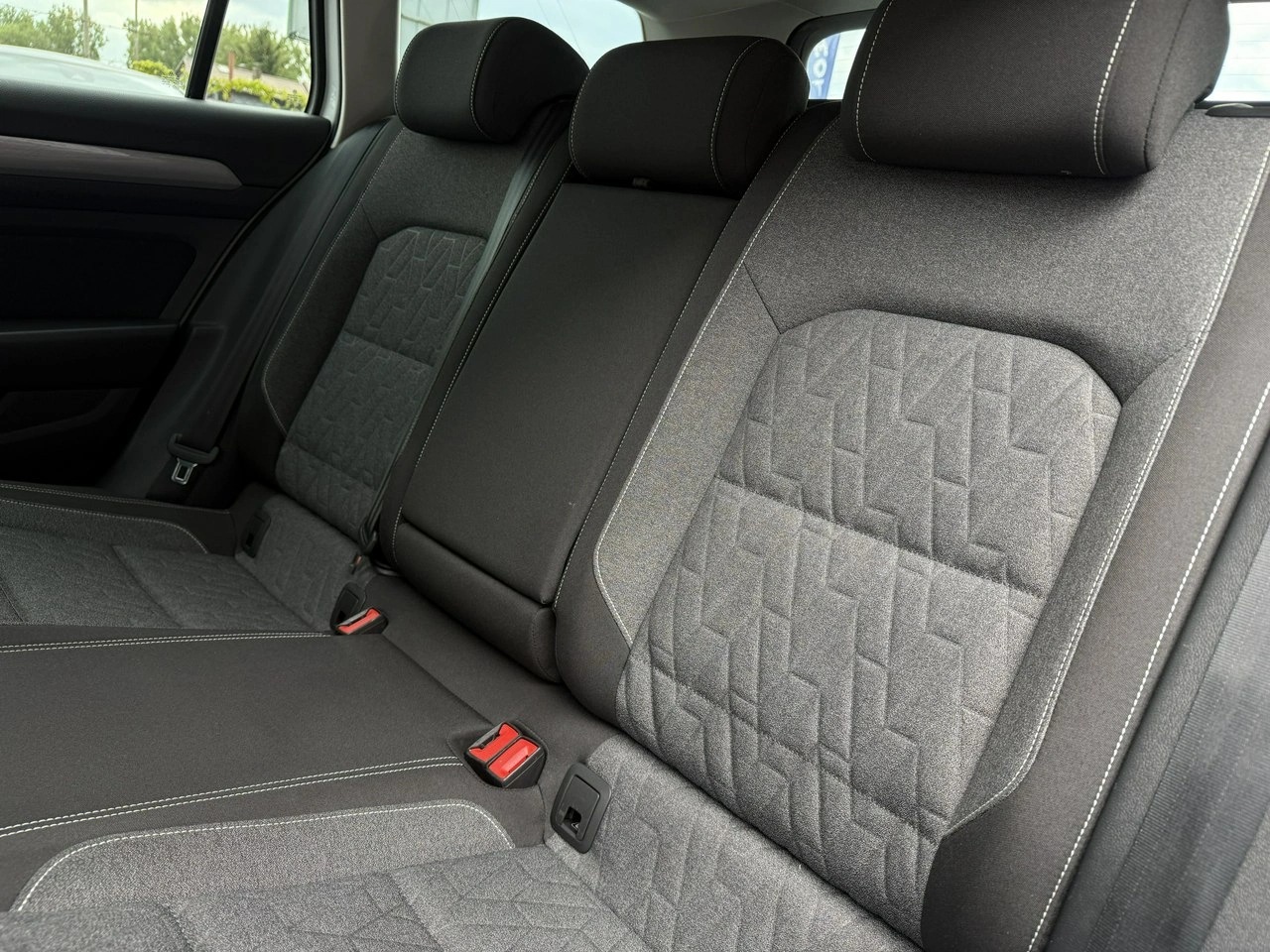 Volkswagen Passat - Zdjęcie 33