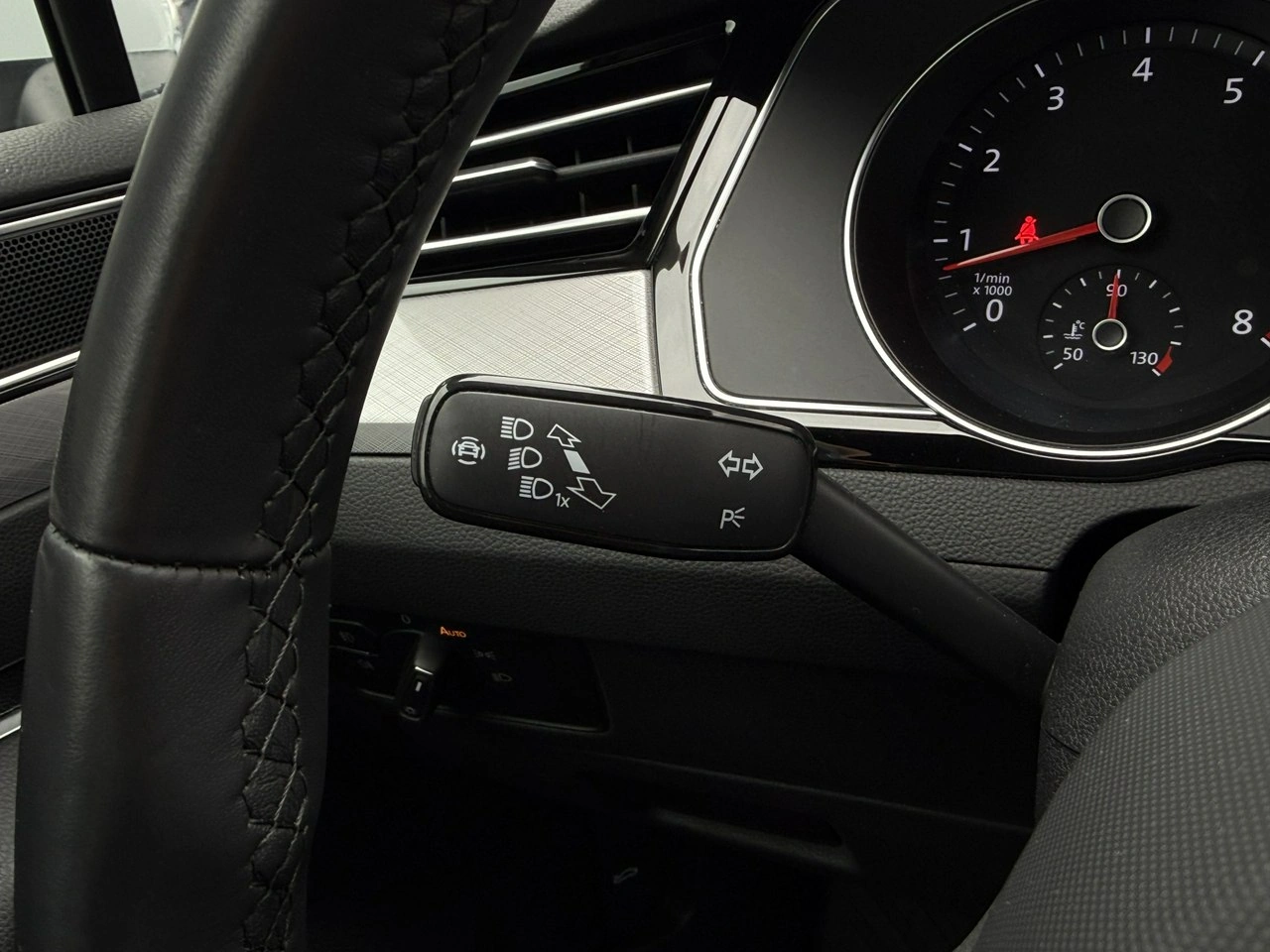 Volkswagen Passat - Zdjęcie 19