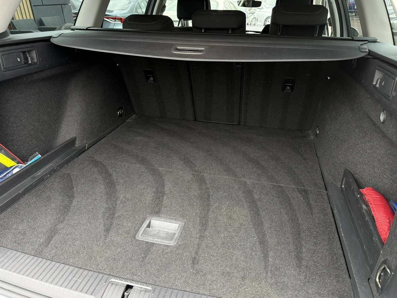 Volkswagen Passat - Zdjęcie 36