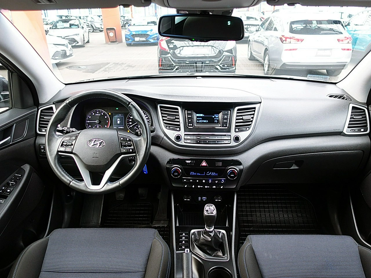 Hyundai Tucson - Zdjęcie 12