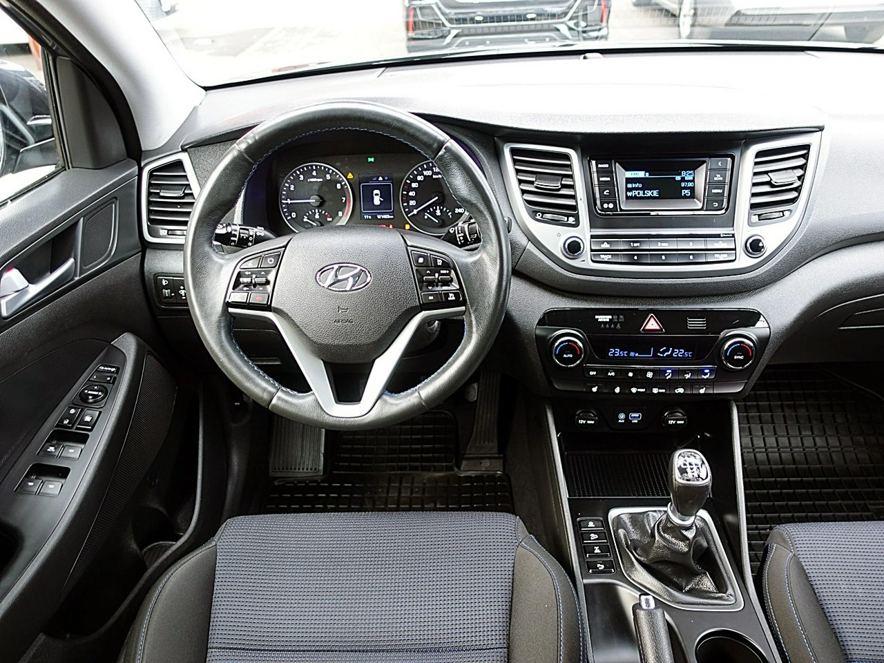 Hyundai Tucson - Zdjęcie 13