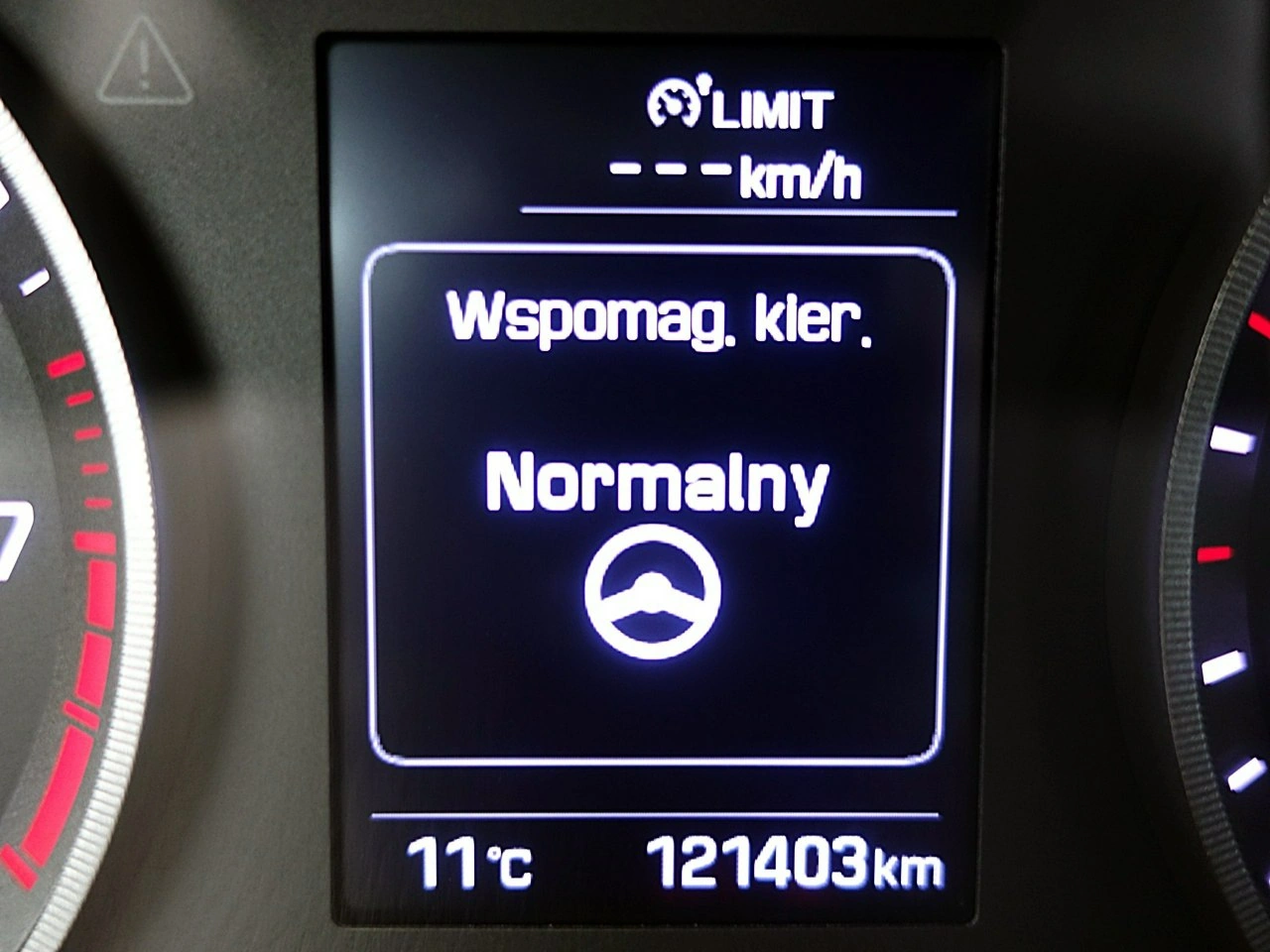 Hyundai Tucson - Zdjęcie 29