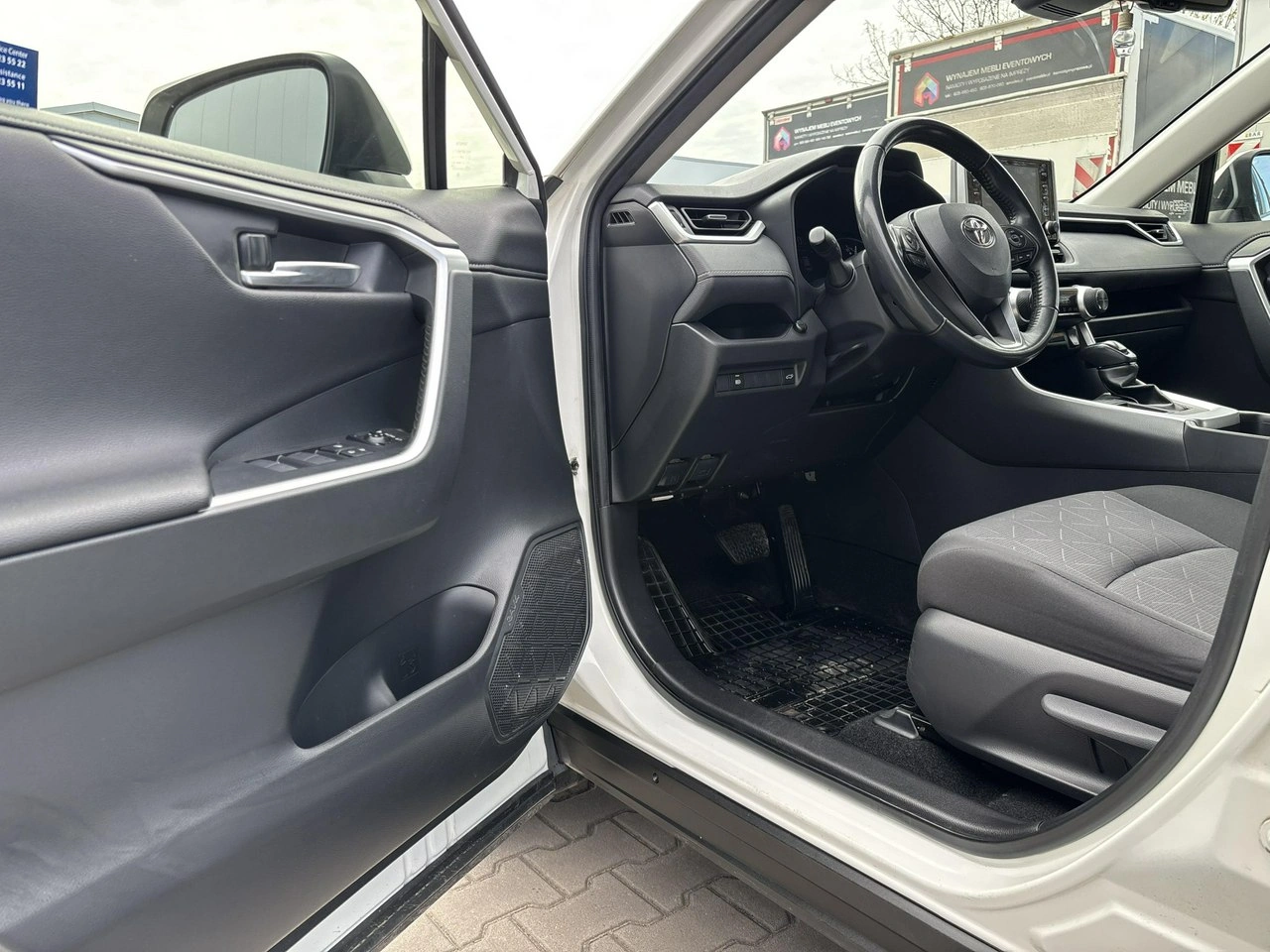 Toyota RAV-4 - Zdjęcie 9