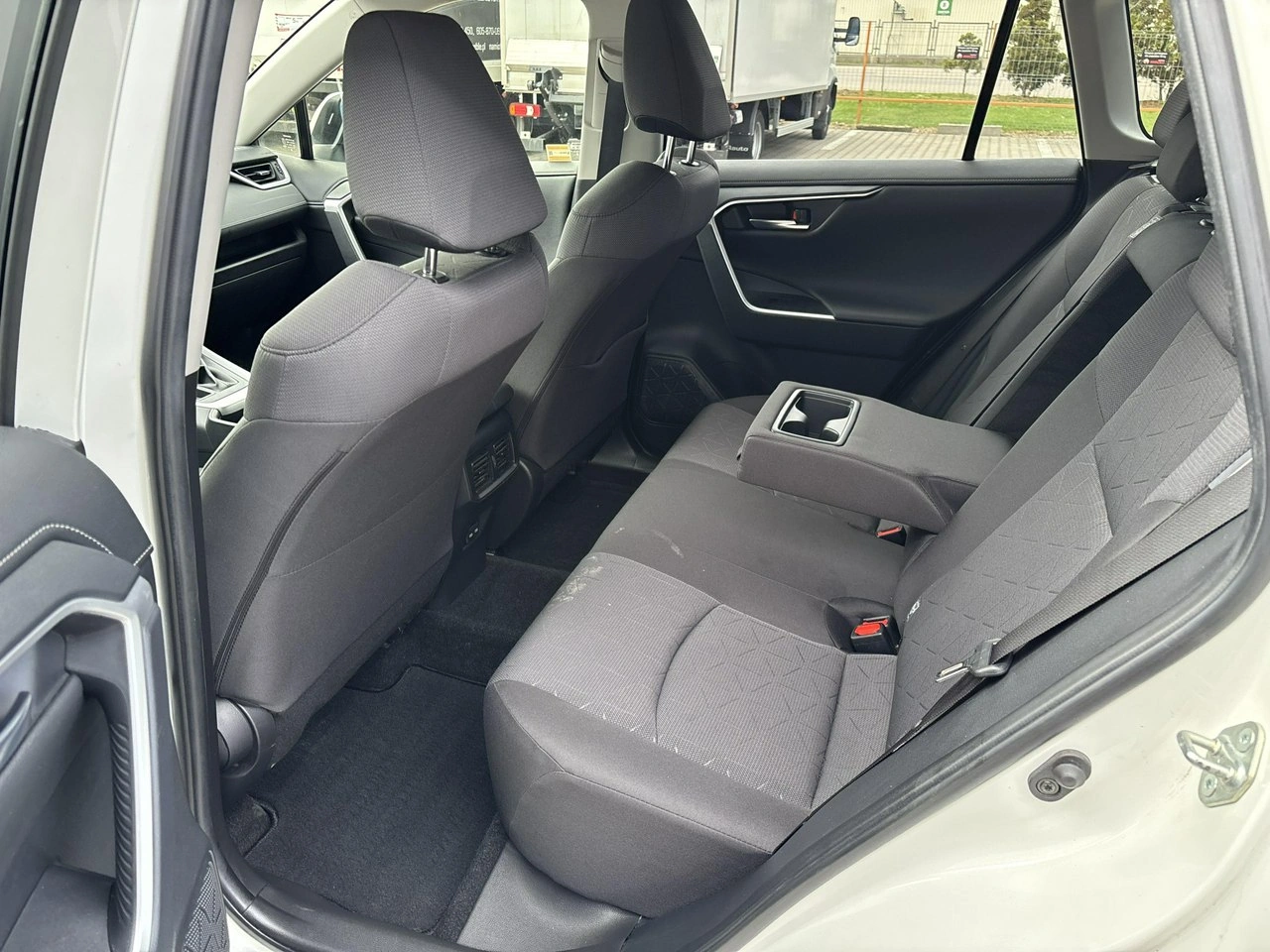 Toyota RAV-4 - Zdjęcie 11