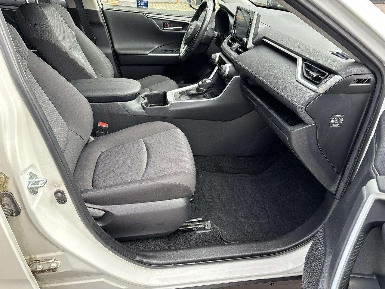 Toyota RAV-4 - Zdjęcie 18