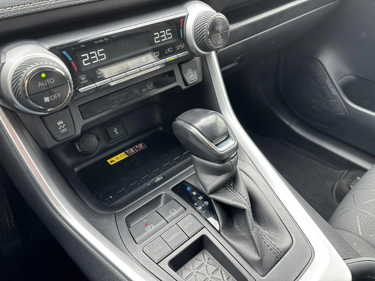 Toyota RAV-4 - Zdjęcie 20