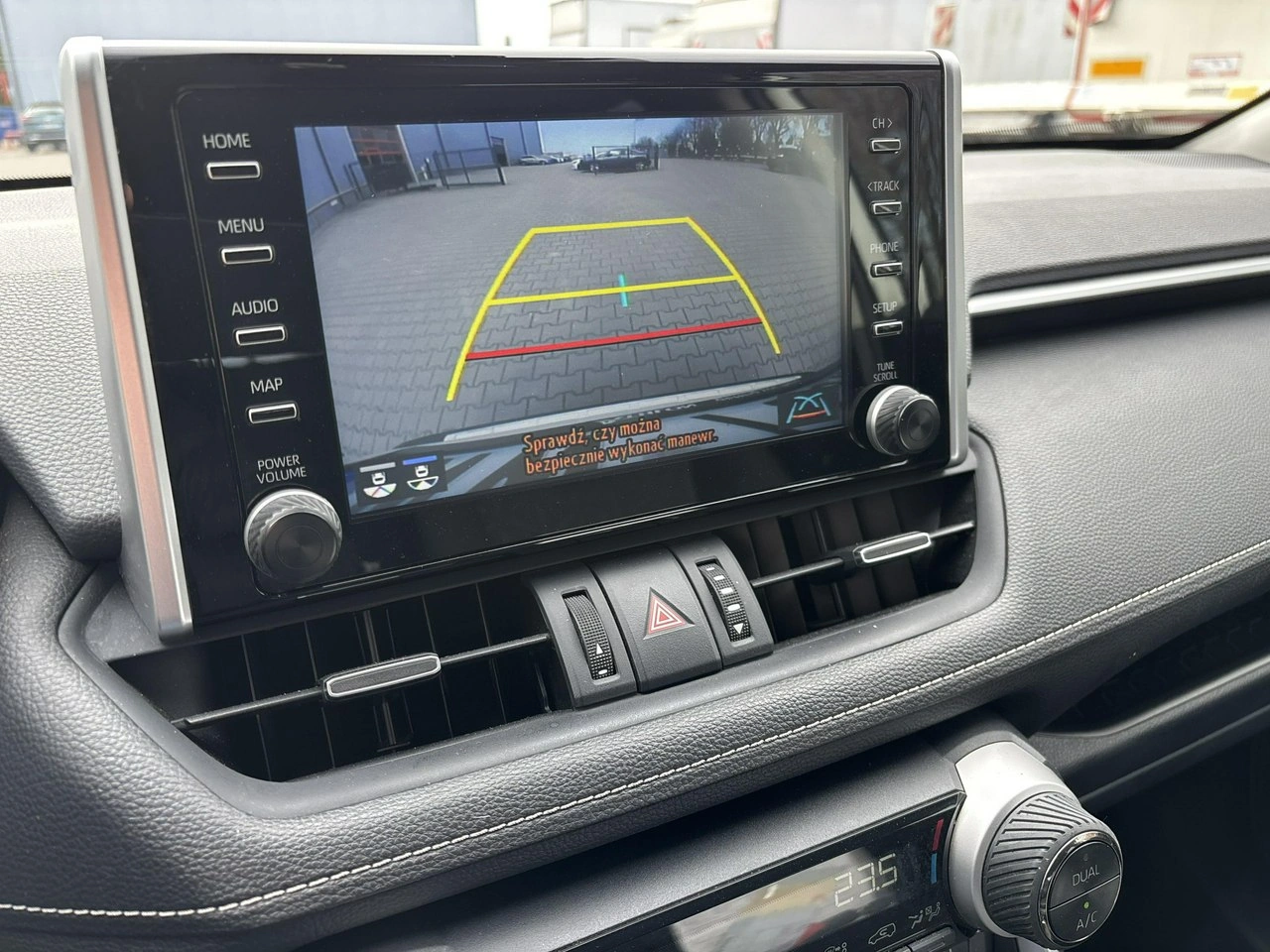 Toyota RAV-4 - Zdjęcie 21